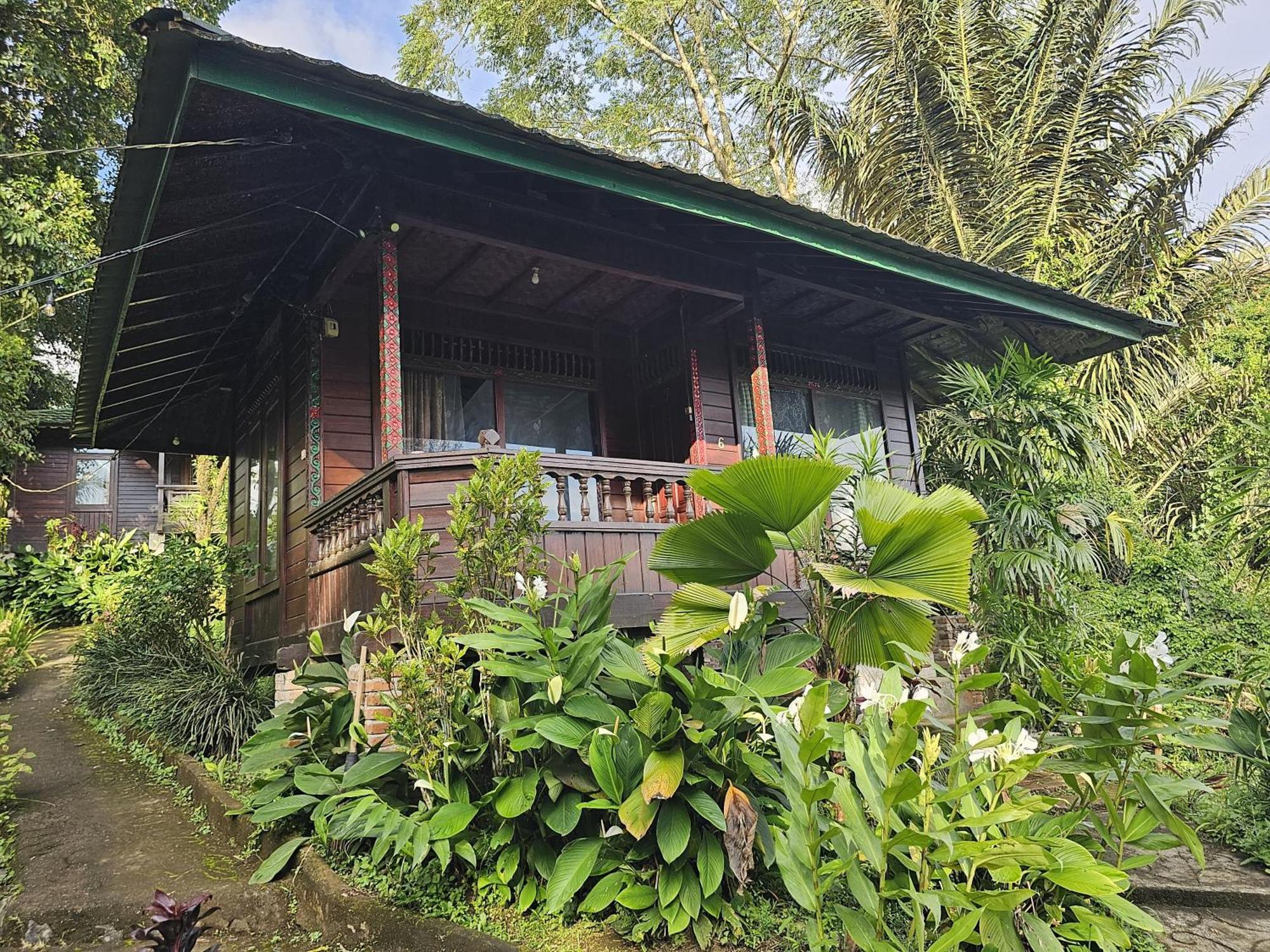Rimba Eco Resort Tomohon Экстерьер фото